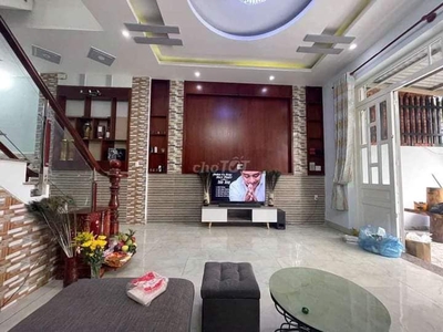 Cho thuê pjongf khép kín chính chủ t2 1151