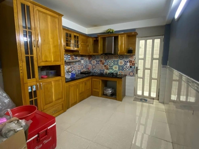 Cho thuê pjongf khép kín chính chủ t2 635