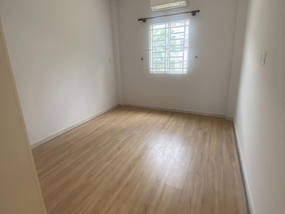 Cho thuê pjongf khép kín chính chủ t2 637