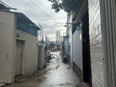 Cho thuê pjongf khép kín chính chủ t2 626