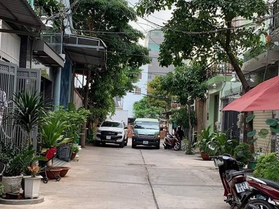 Cho thuê pjongf khép kín chính chủ t2 180
