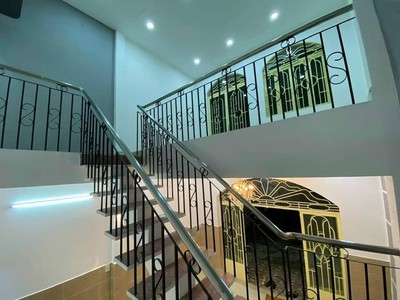 Cho thuê pjongf khép kín chính chủ t2 1281