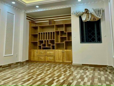 Cho thuê pjongf khép kín chính chủ t2 1290