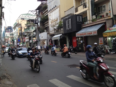 Cho thuê pjongf khép kín chính chủ t2 1306