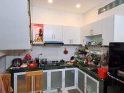 Cho thuê pjongf khép kín chính chủ t2 139