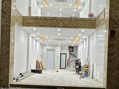 Cho thuê pjongf khép kín chính chủ t2 1109