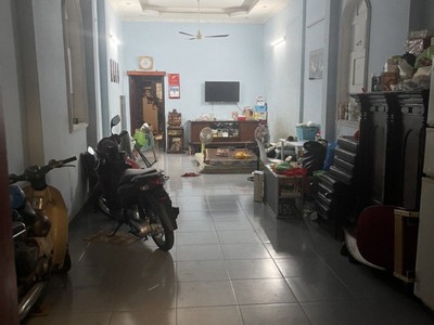 Cho thuê pjongf khép kín chính chủ t2 450