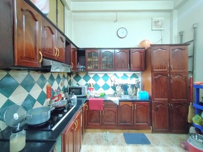 Cho thuê pjongf khép kín chính chủ t2 561