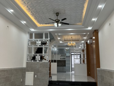 Cho thuê pjongf khép kín chính chủ t2 1102