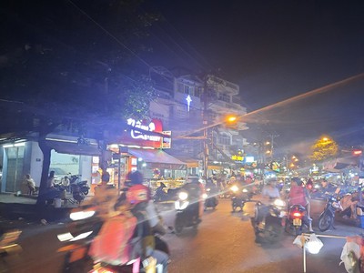 Cho thuê pjongf khép kín chính chủ t2 1119