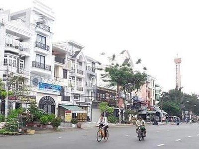 Cho thuê pjongf khép kín chính chủ t2 1319