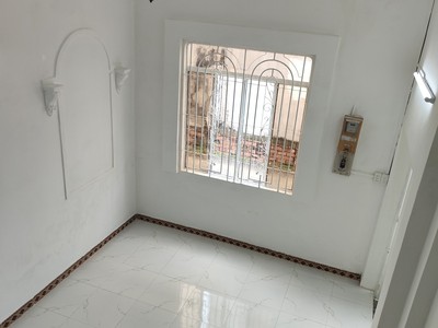 Cho thuê pjongf khép kín chính chủ t2 1729