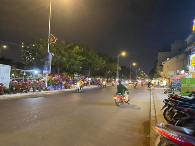 Cho thuê pjongf khép kín chính chủ t2 1967