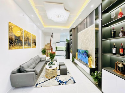Cho thuê pjongf khép kín chính chủ t2 1704
