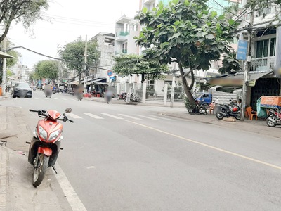 Cho thuê pjongf khép kín chính chủ t2 1899