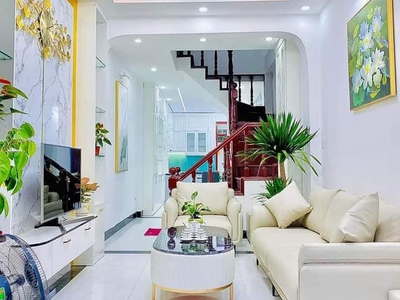 Cho thuê pjongf khép kín chính chủ t2 1699