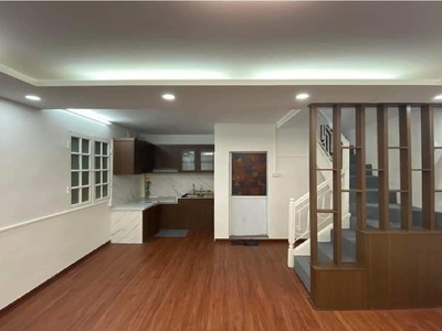 Cho thuê pjongf khép kín chính chủ t2 2314