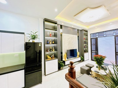 Cho thuê pjongf khép kín chính chủ t2 1706