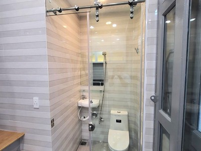 Cho thuê pjongf khép kín chính chủ t2 1737
