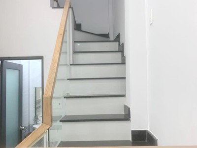 Cho thuê pjongf khép kín chính chủ t2 2003