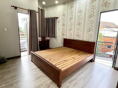 Cho thuê pjongf khép kín chính chủ t2 2069