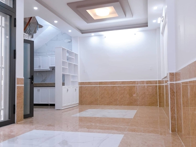 Cho thuê pjongf khép kín chính chủ t2 1713