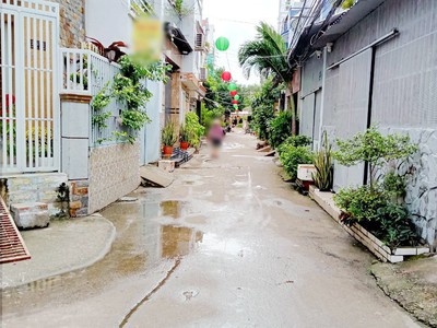 Cho thuê pjongf khép kín chính chủ t2 1888