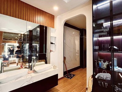 Cho thuê pjongf khép kín chính chủ t2 2276