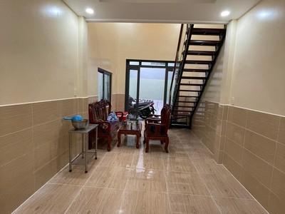 Cho thuê pjongf khép kín chính chủ t2 2158