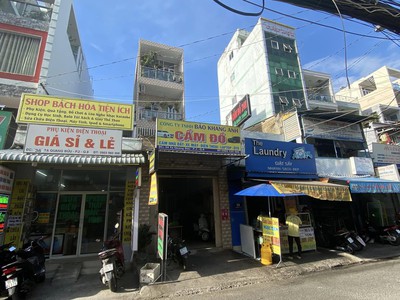 Cho thuê pjongf khép kín chính chủ t2 1407