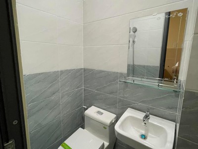 Cho thuê pjongf khép kín chính chủ t2 2173