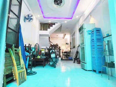 Cho thuê pjongf khép kín chính chủ t2 1483