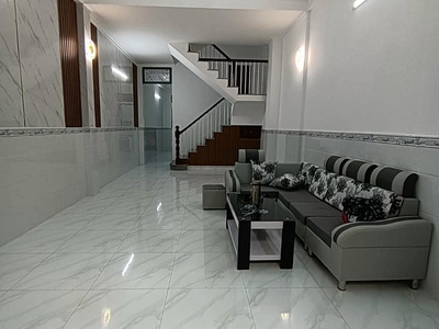 Cho thuê pjongf khép kín chính chủ t2 1512