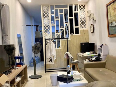 Cho thuê pjongf khép kín chính chủ t2 2308