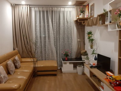 Cho thuê pjongf khép kín chính chủ t2 2221
