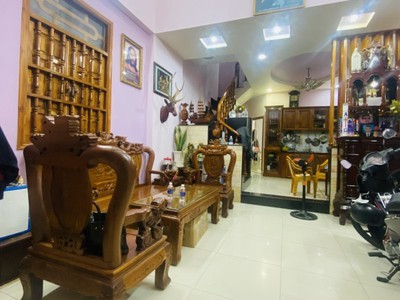 Cho thuê pjongf khép kín chính chủ t2 1775