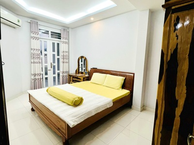 Cho thuê pjongf khép kín chính chủ t2 1997