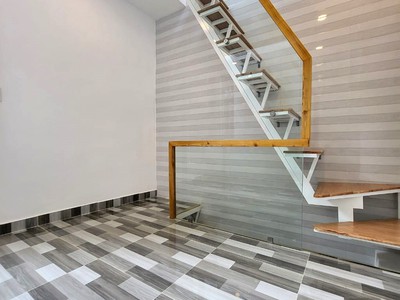 Cho thuê pjongf khép kín chính chủ t2 1740