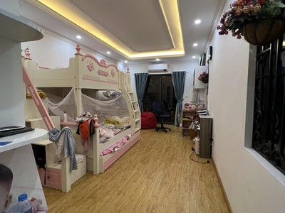 Cho thuê pjongf khép kín chính chủ t2 1835