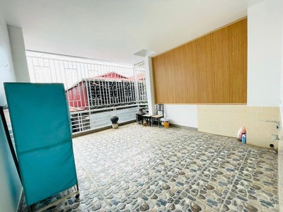 Cho thuê pjongf khép kín chính chủ t2 1592