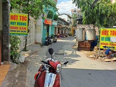 Cho thuê pjongf khép kín chính chủ t2 2269