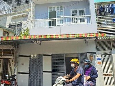 Cho thuê pjongf khép kín chính chủ t2 2270