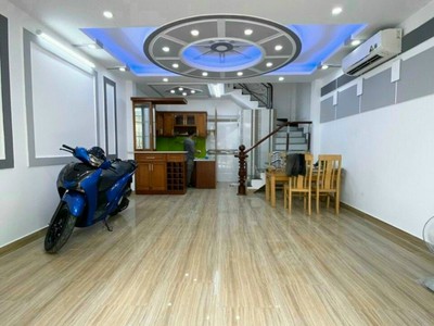 Cho thuê pjongf khép kín chính chủ t2 1977