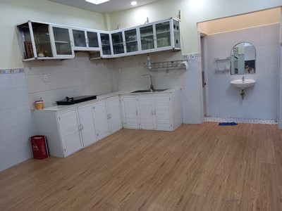 Cho thuê pjongf khép kín chính chủ t2 2170