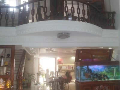Cho thuê pjongf khép kín chính chủ t2 1473