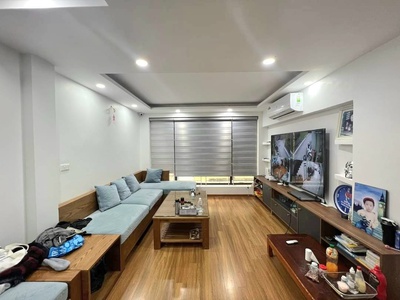 Cho thuê pjongf khép kín chính chủ t2 2242