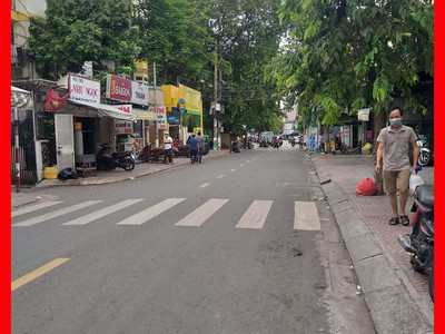 Cho thuê pjongf khép kín chính chủ t2 2243