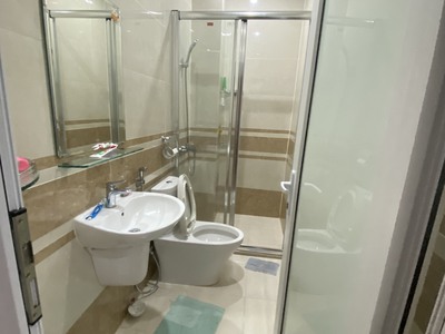 Cho thuê pjongf khép kín chính chủ t2 2038
