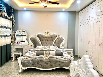 Cho thuê pjongf khép kín chính chủ t2 1332