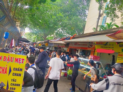 Cho thuê pjongf khép kín chính chủ t2 1539